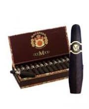 MACANUDO MADURO DIPLOMAT